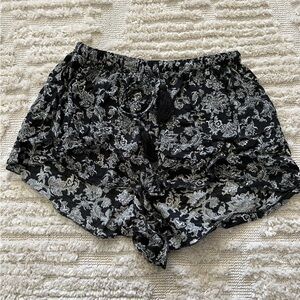 Abercrombie & Fitch black peplum shorts